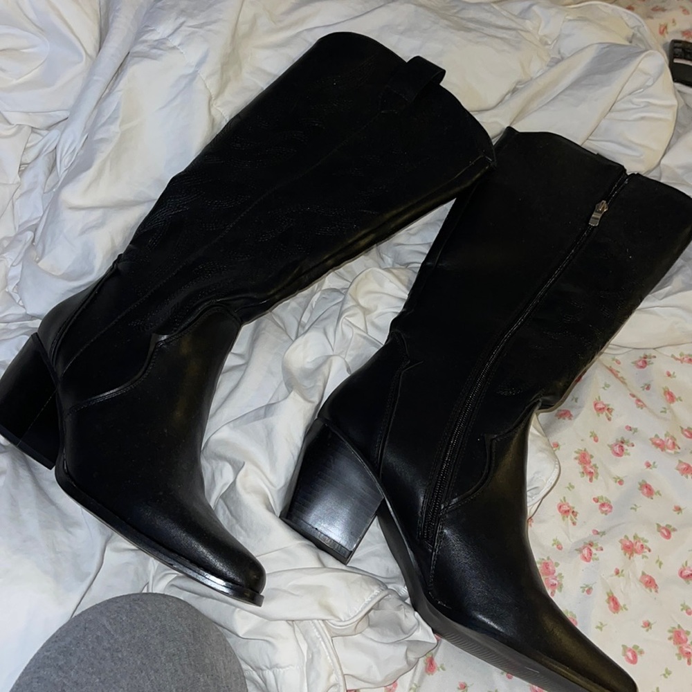 Worn Once Cowboy Boots Size 9.5